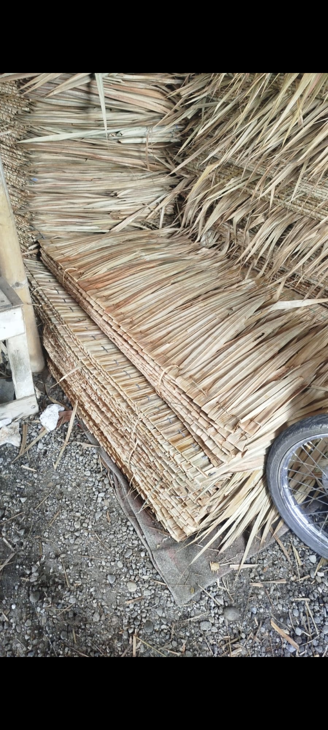 Atap nipah/kajang/rumbia